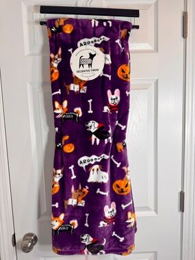 NWT Berkshire Blanket & Home Co. Doggie Halloween Decorative purple Throw